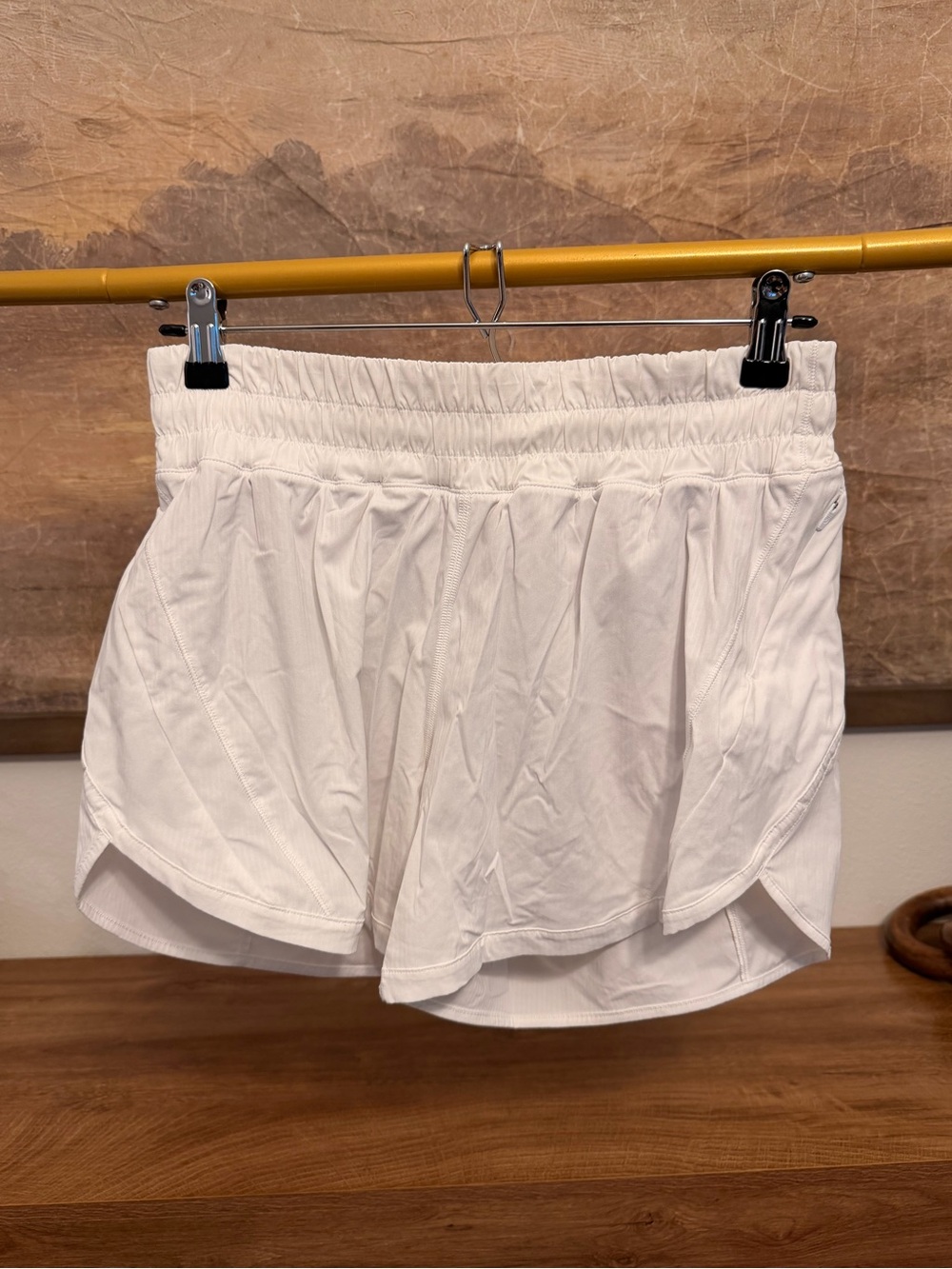 Lululemon white Track That High-Rise Lined Shorts size 8